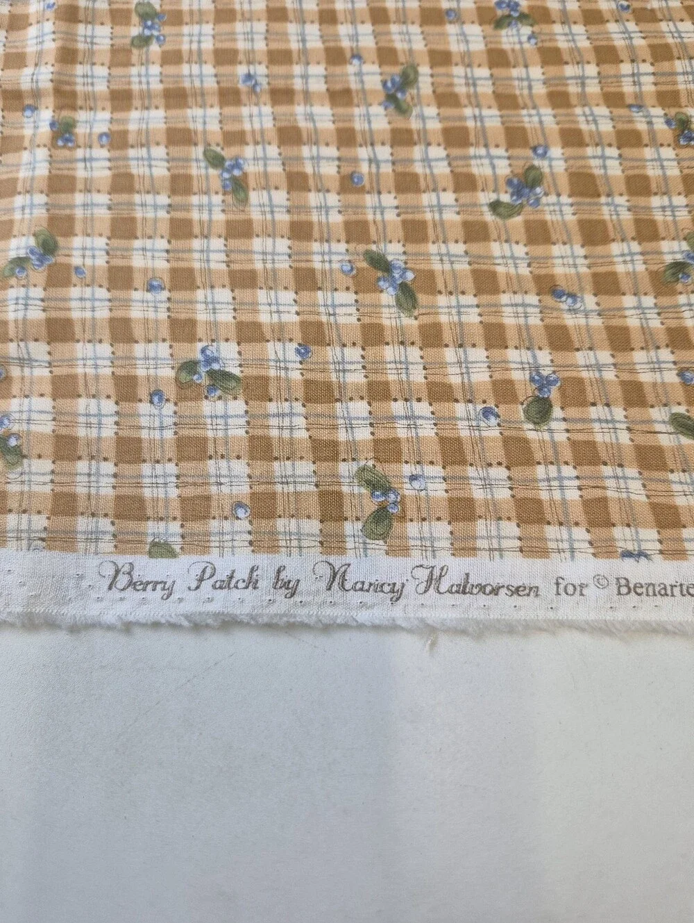 Berry Patch by Nancy Halvorsen for Benartex Cotton Fabric 35x44